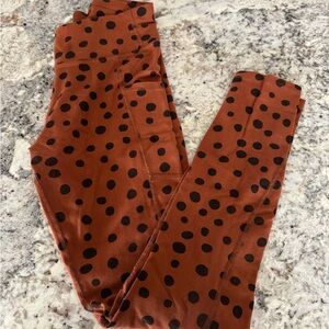 Stylish Brown Polka Dot Leggings